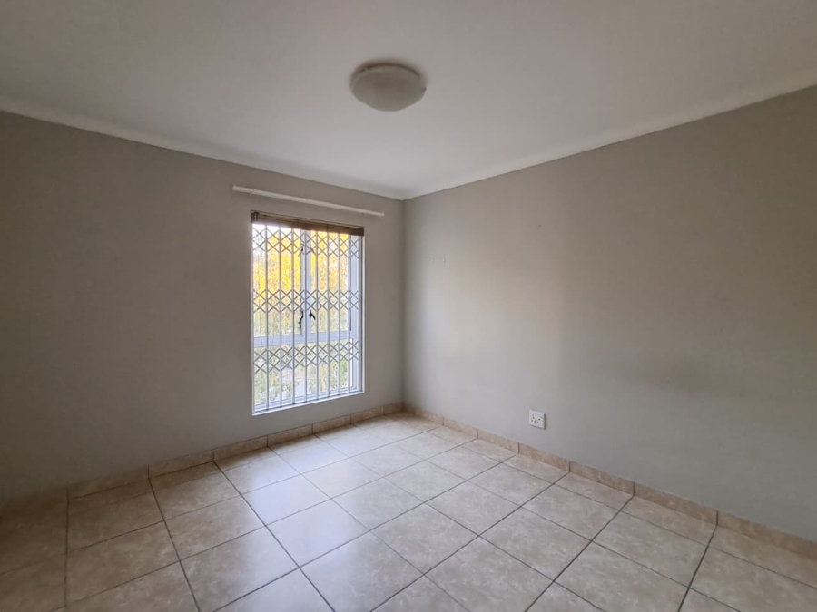 To Let 2 Bedroom Property for Rent in Burgundy Estate Western Cape